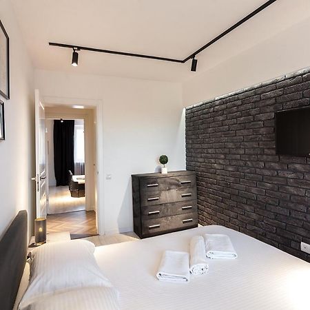 Leogrand Apartments On Svobody Avenue 6-8 Leopoli Esterno foto