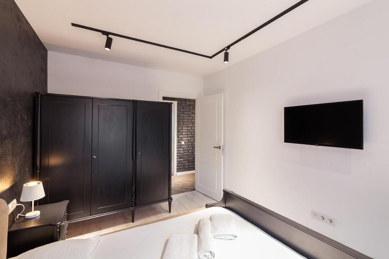 Leogrand Apartments On Svobody Avenue 6-8 Leopoli Esterno foto