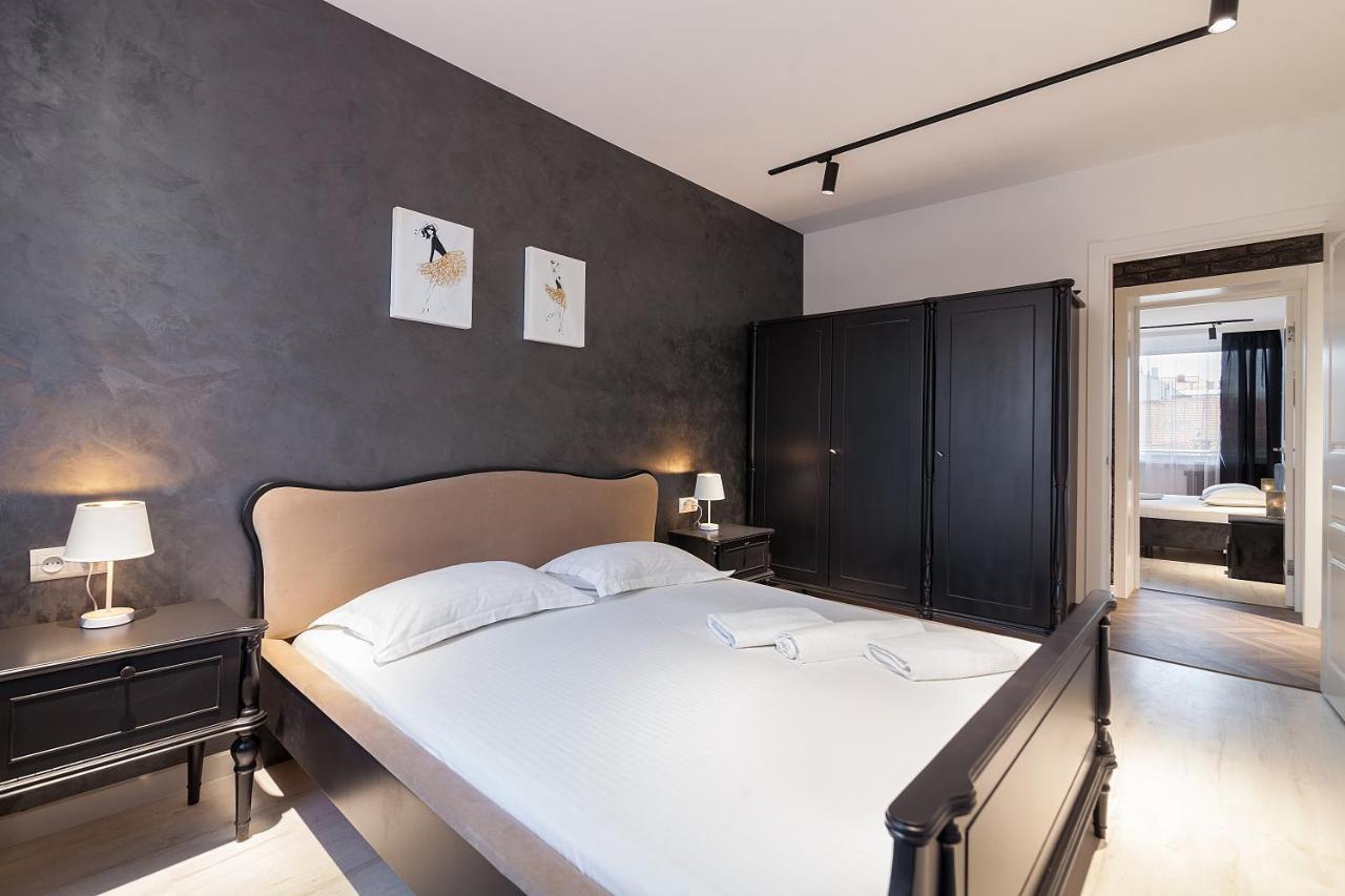 Leogrand Apartments On Svobody Avenue 6-8 Leopoli Esterno foto