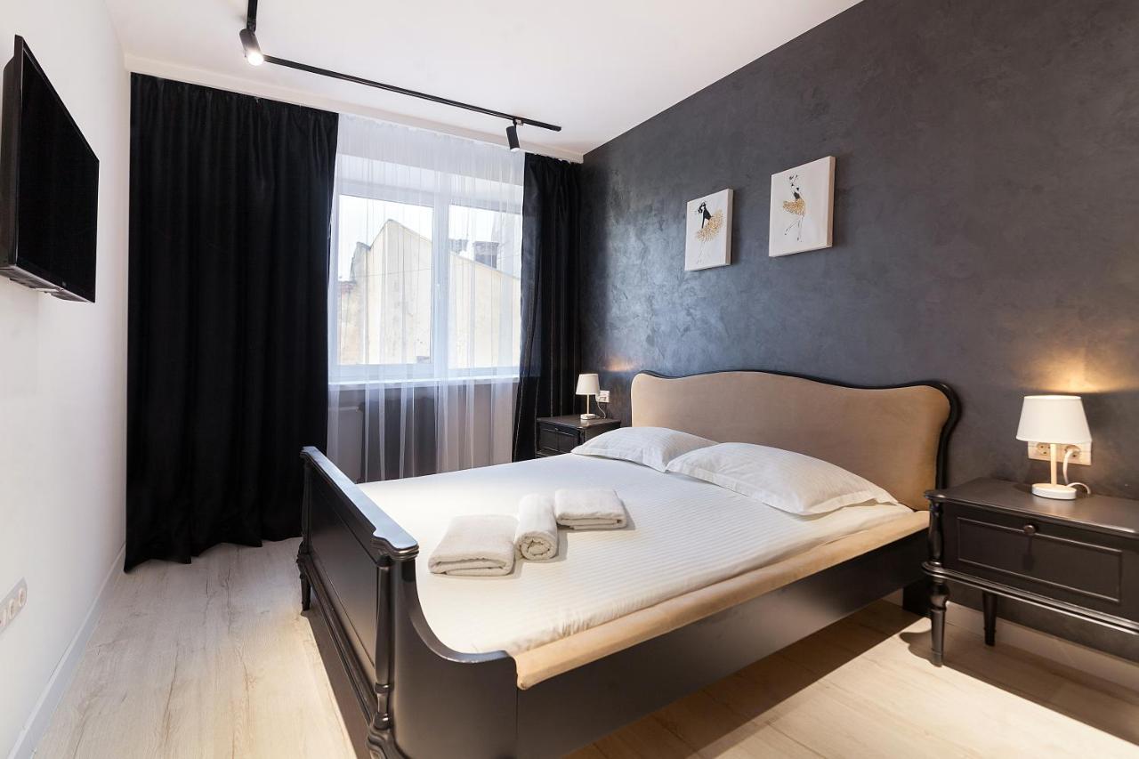 Leogrand Apartments On Svobody Avenue 6-8 Leopoli Esterno foto